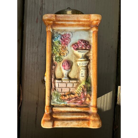 Vintage CAPODIMONTE Painted Italian Ceramic 5" Salt Shaker & Pepper Mill Cherubs - Picture 14 of 16